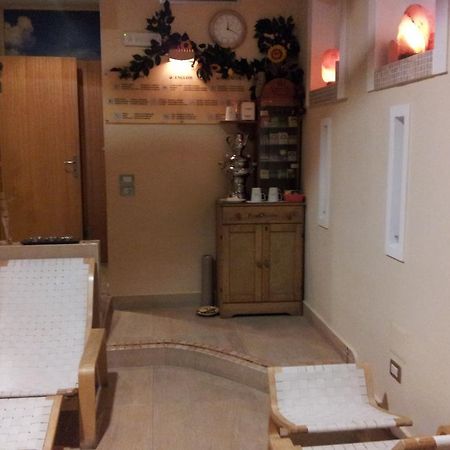 Prima Nebula Guest House Наполи Екстериор снимка